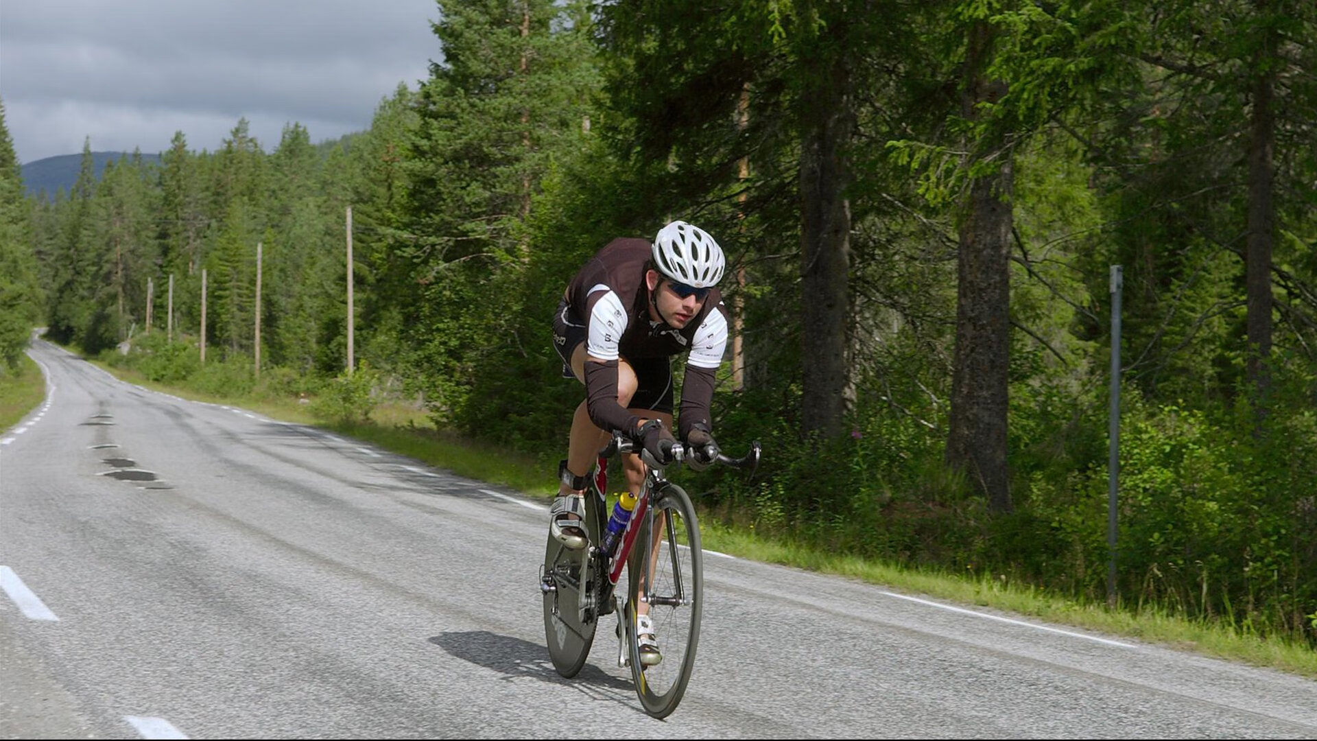德甲球队神经反馈技术促进专注力和反应速度提升,神经反馈机制
