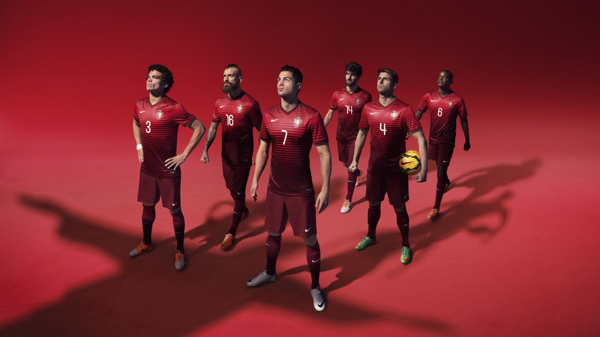 乐鱼体育-世界杯史诗对决：两大豪门的对攻大战，世界杯经典对决