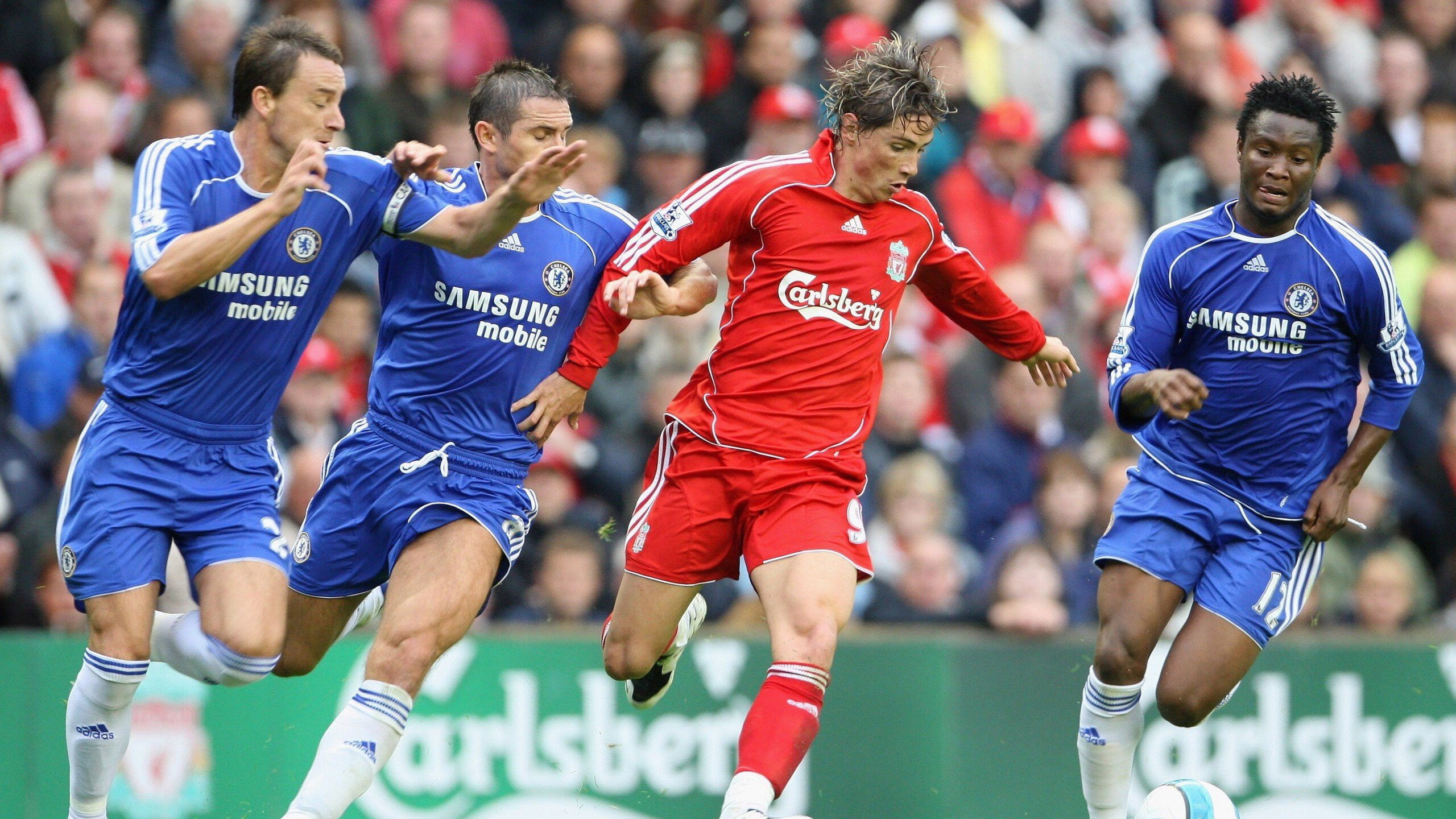 拜仁前场火力全开,凯恩再度上演帽子戏法,拜仁高层卡恩